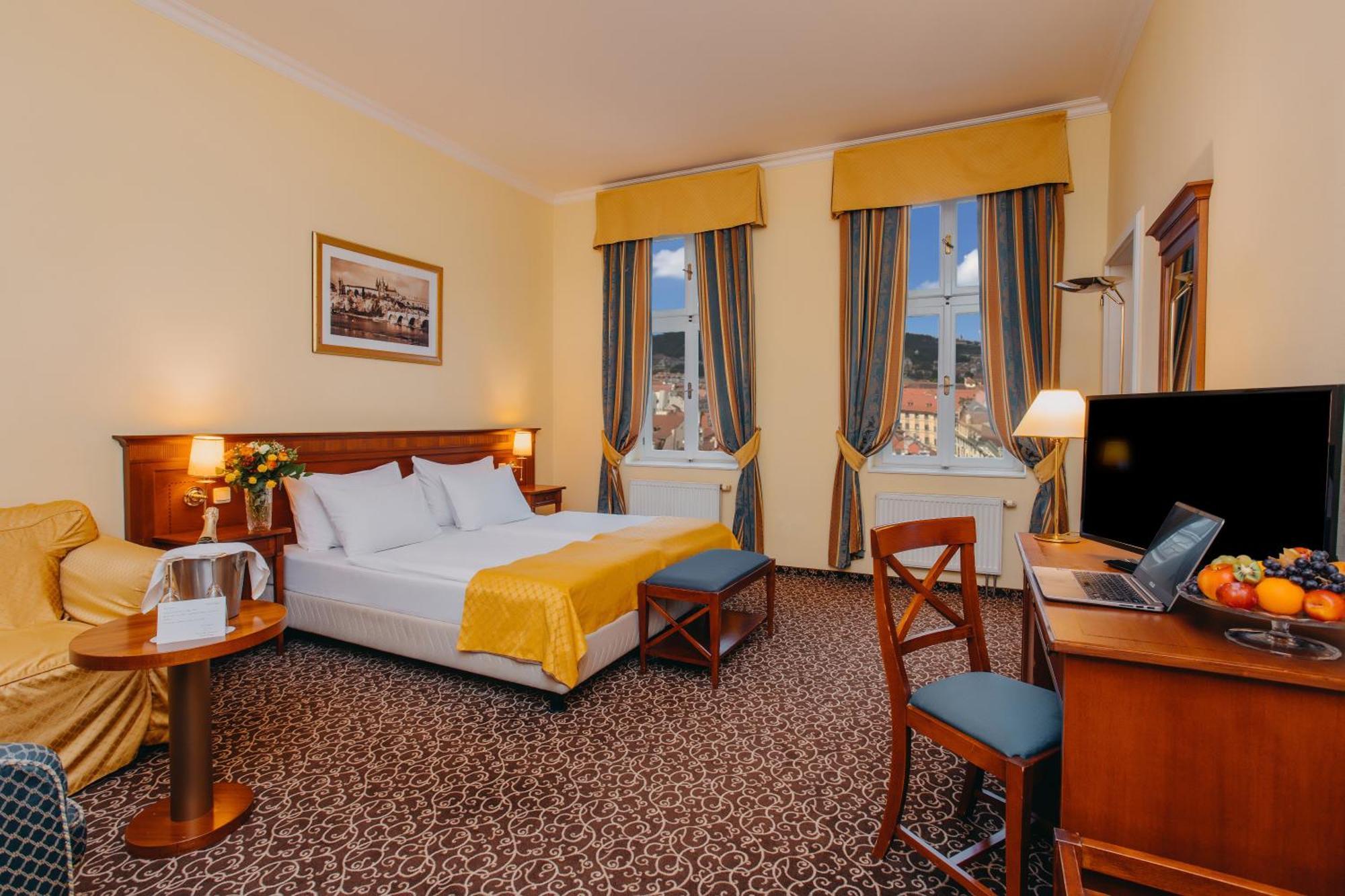 Louis Leger Hotel Prague Room photo